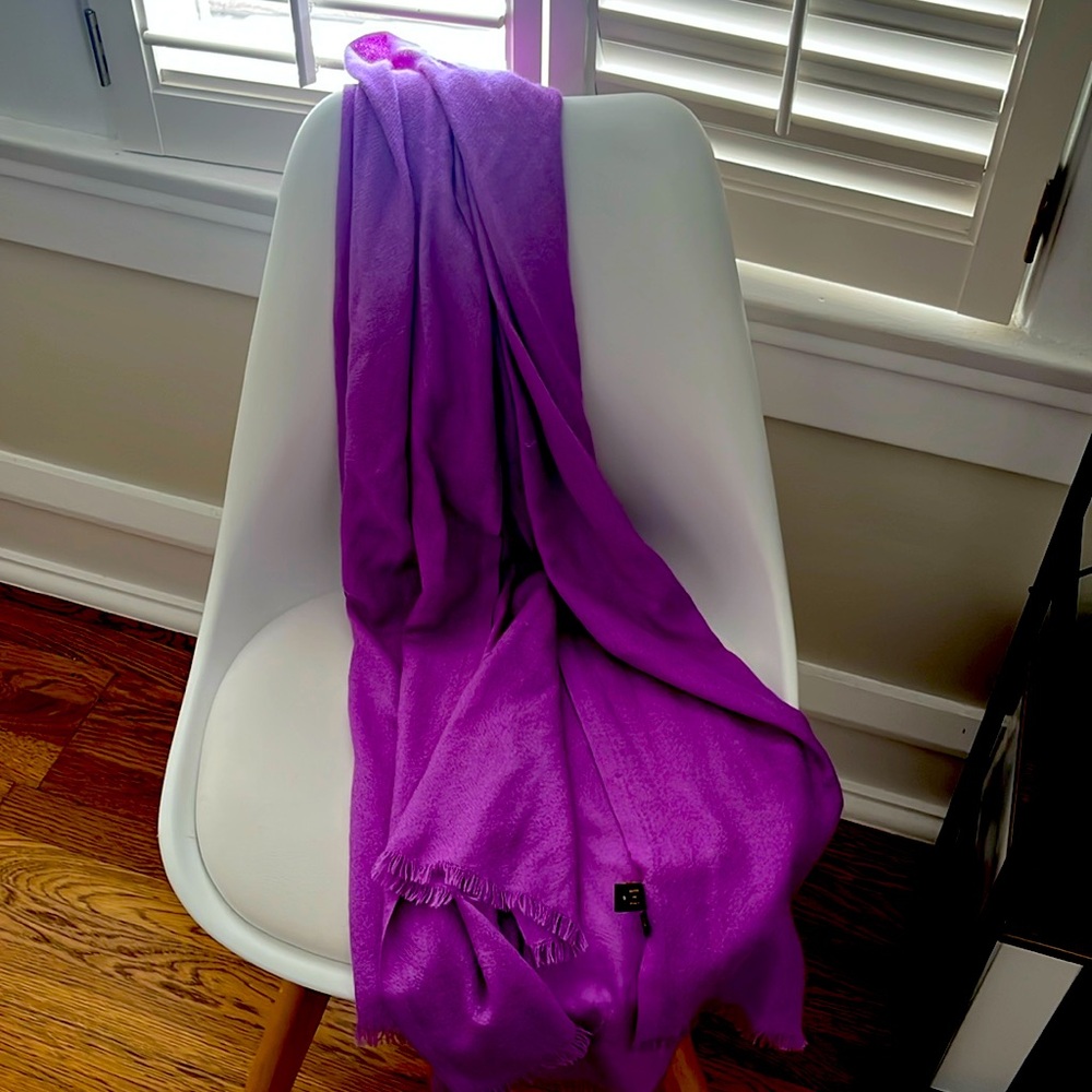 Purple Loro piano scarf